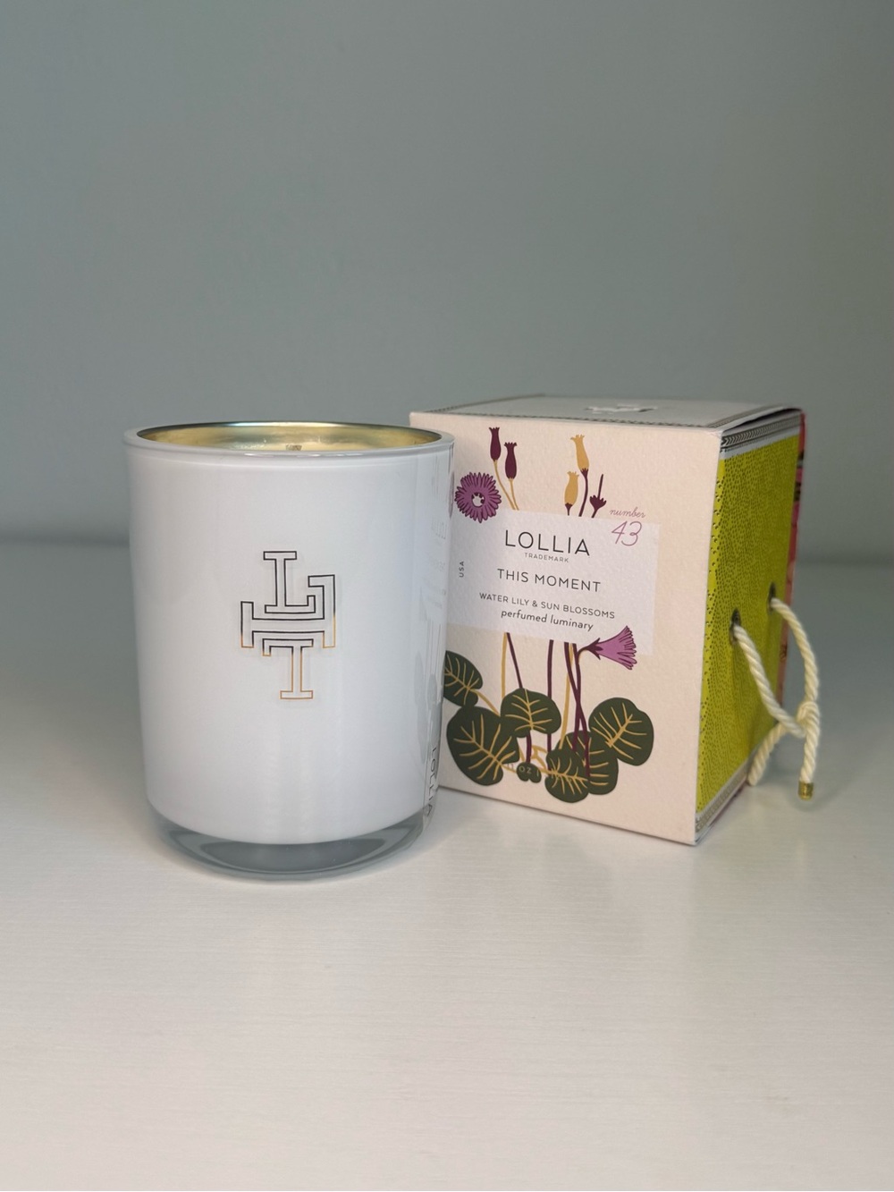 Lollia This Moment Perfumed Luminary Candle Water Lily Sun Blossoms 11oz